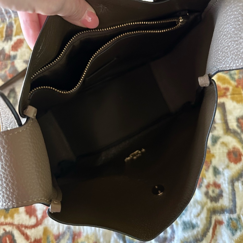 Coach Hadley Crossbody Brown Pebbled Leather Gold/Stone - Picture 4 of 6